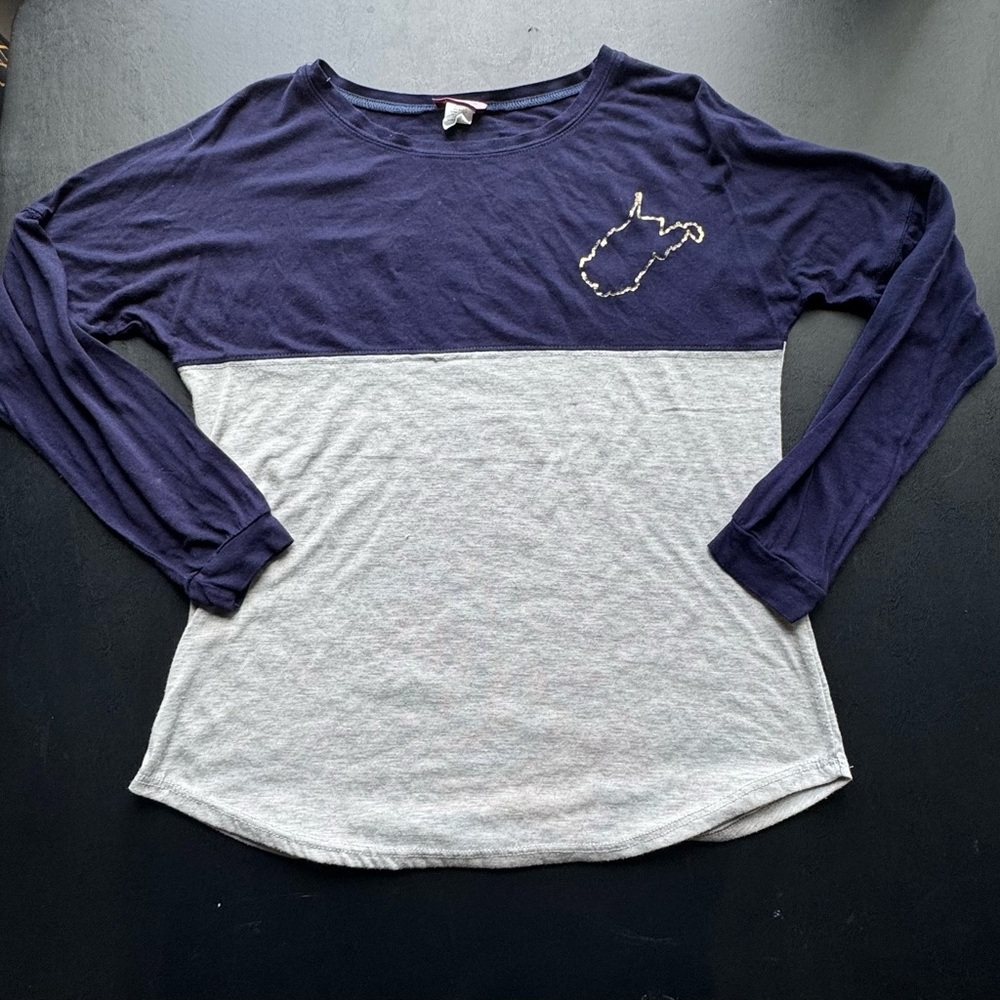 Women’s Miss Popular WVU Long Sleeve Top Size Small
